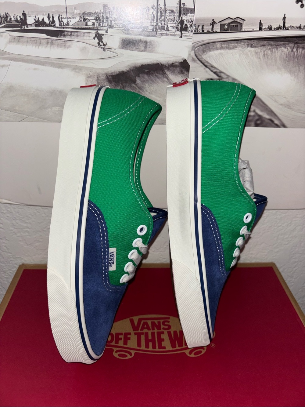 Vans Authentic Multiple Sizes - Picture 6 of 14